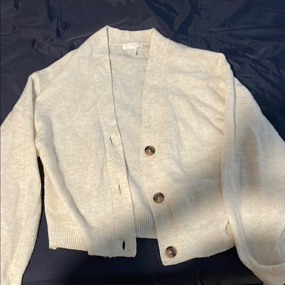 H&M Cream Cardigan Sweater V-Neck Ribbed